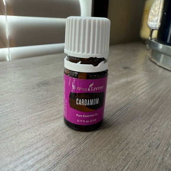 2 for $10 sale: Young Living Cardamom 5ML Essential Oil Opened 50% Full - Picture 1 of 3